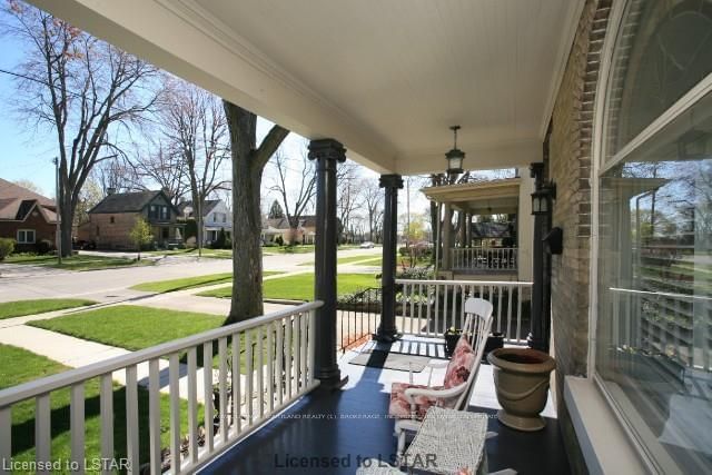 Listing photo 4