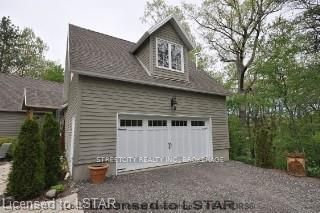 9941 Nipigon St, Lambton Shores, N0M 2L0 | Image 2