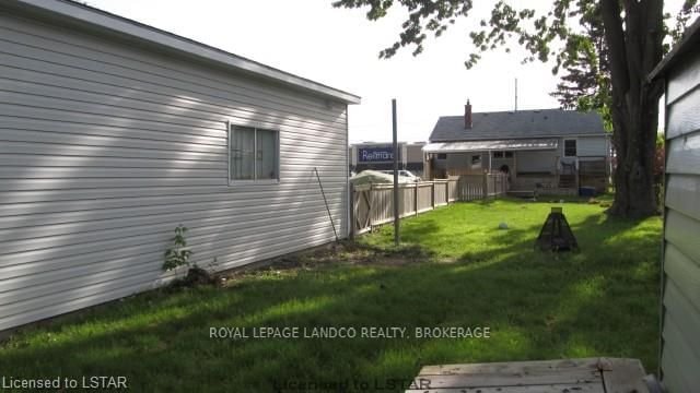 Listing Image 7