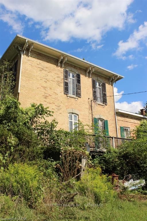 Listing Image 12