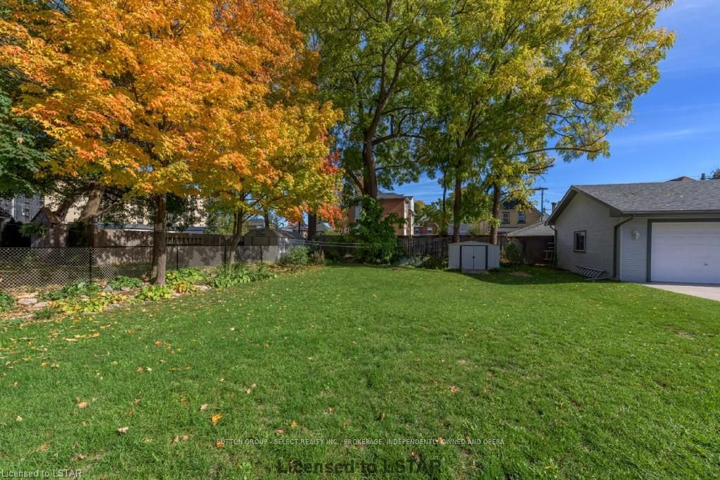 Listing Image 4