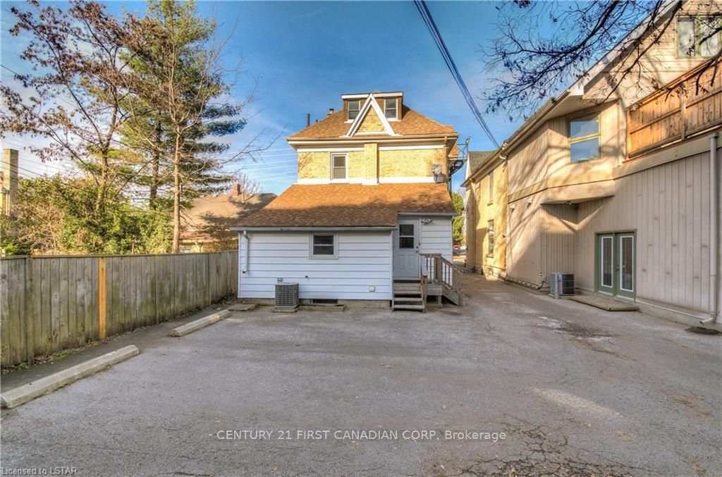 Listing Image 7
