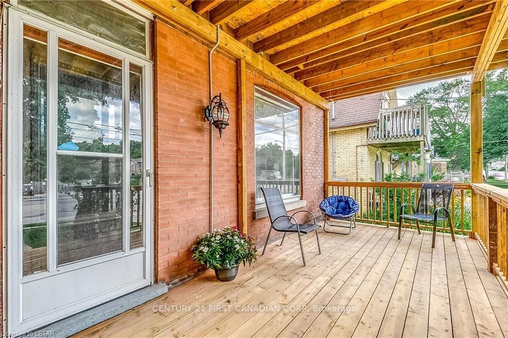 Listing Image 7