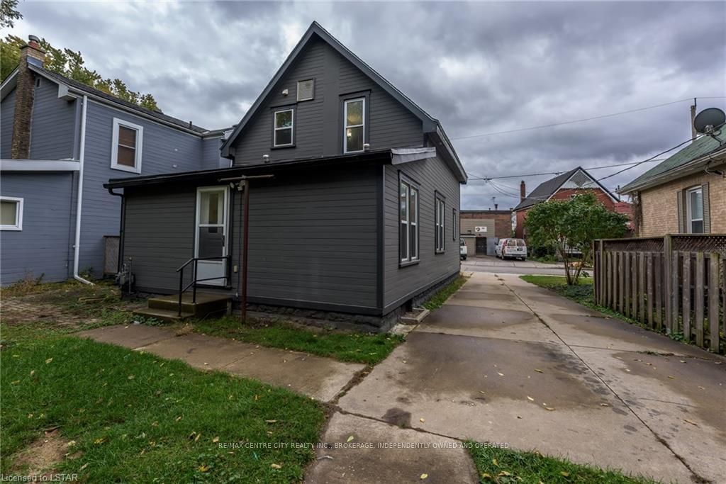 Listing Image 3