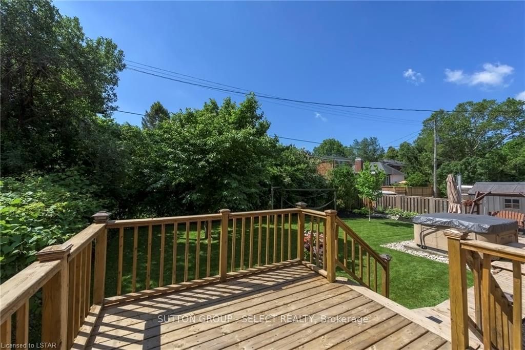Listing Image 10