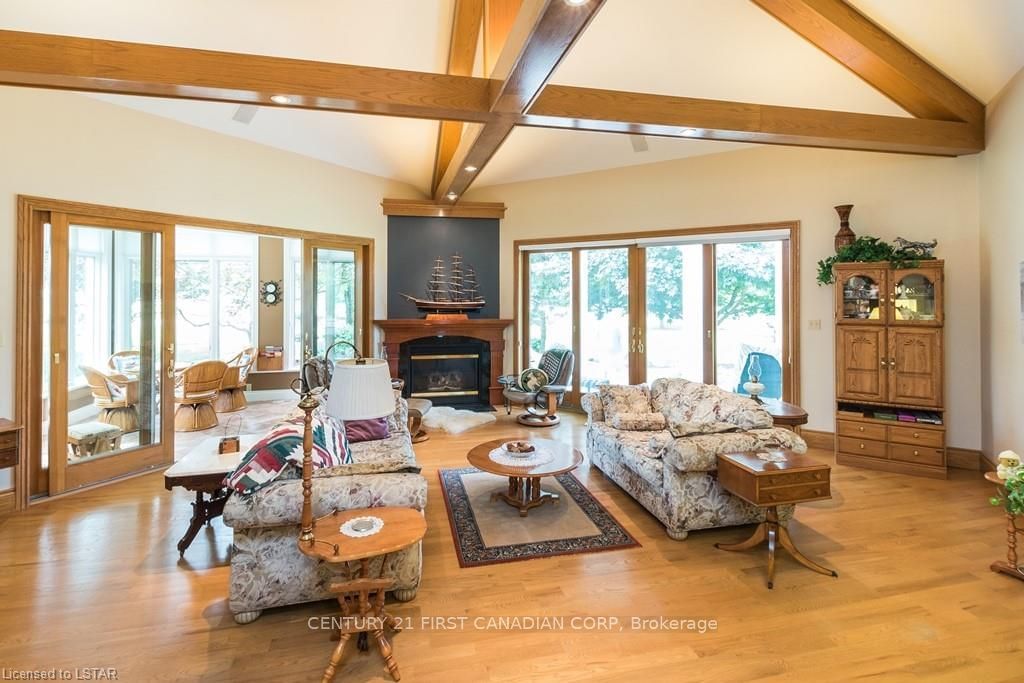Listing Image 15