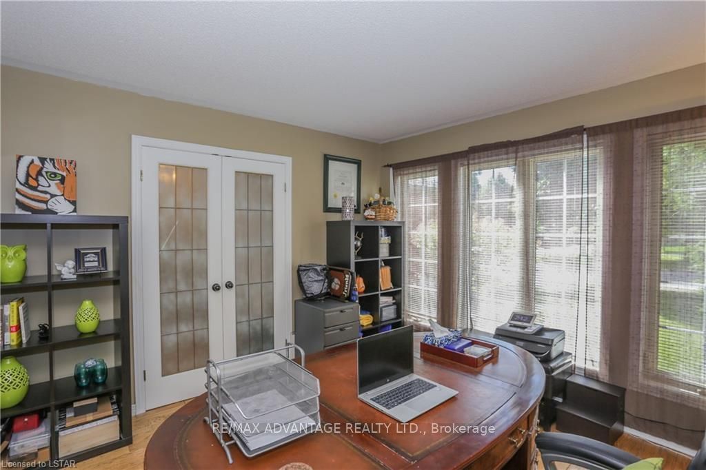 Listing Image 32