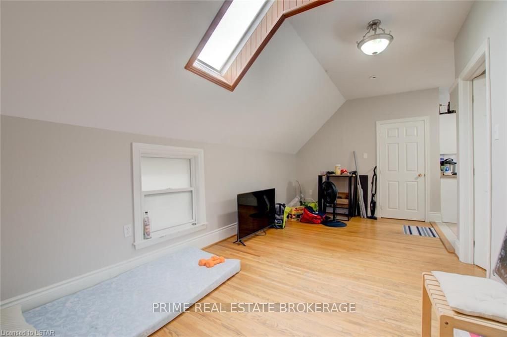 Listing Image 35