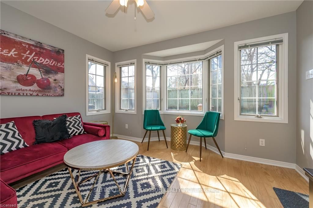 Listing Image 15