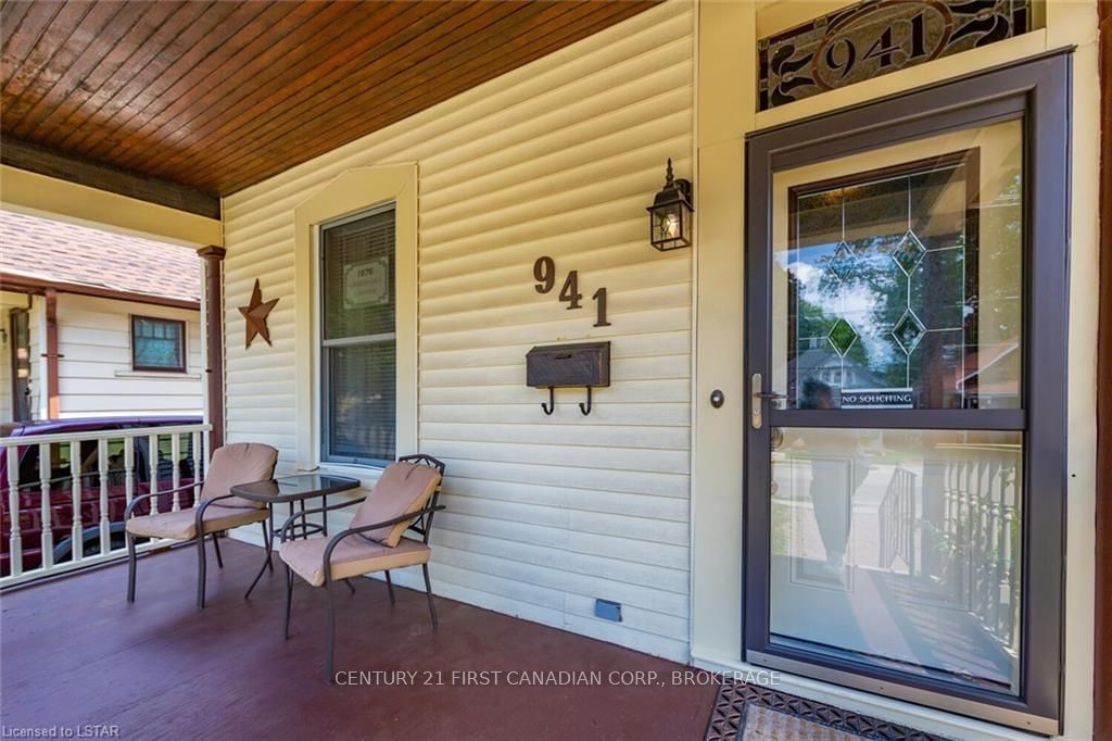 Listing photo 4
