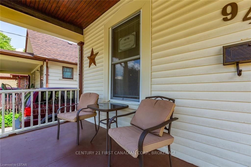 Listing photo 5