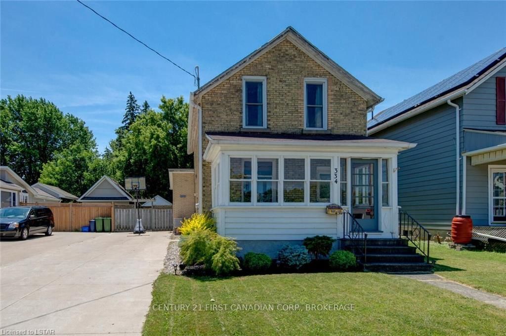 Listing photo 2