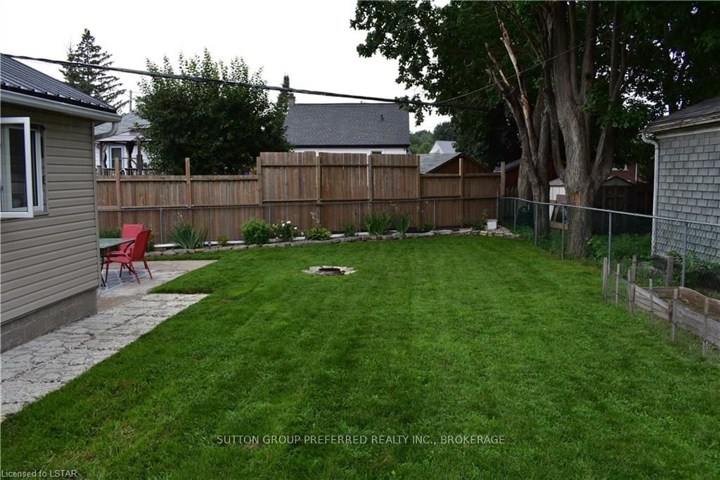 Listing Image 7