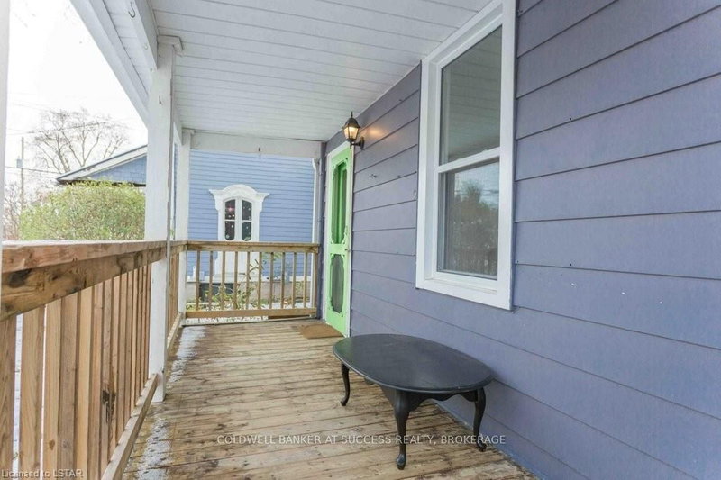 326 Smith St, Central Elgin, N5L 1C6 | Image 3