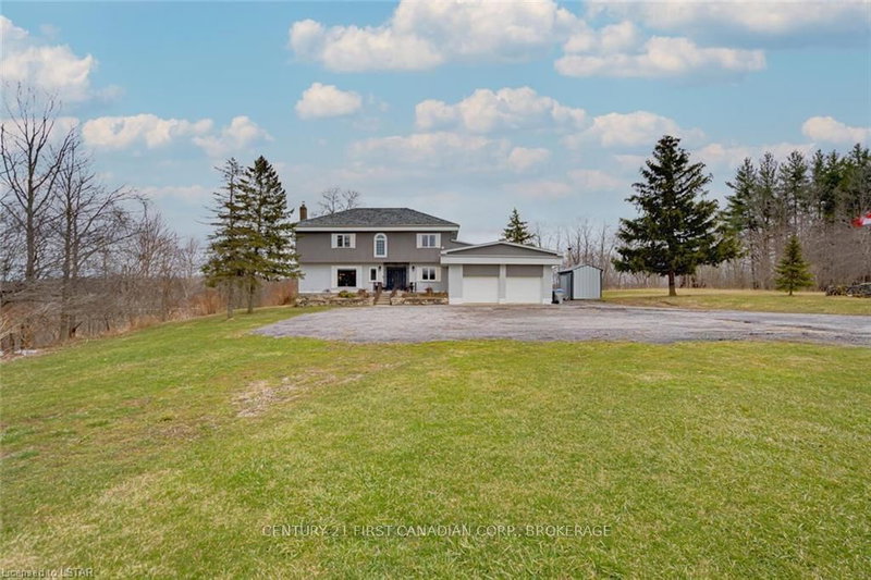 4484 Ausable Dr, North Middlesex, N0M 1A0 | Image 3