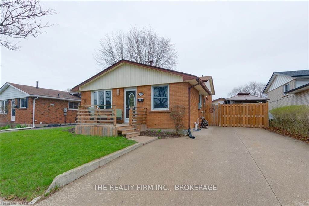 Listing Image 3