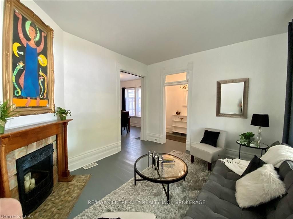 Listing Image 10