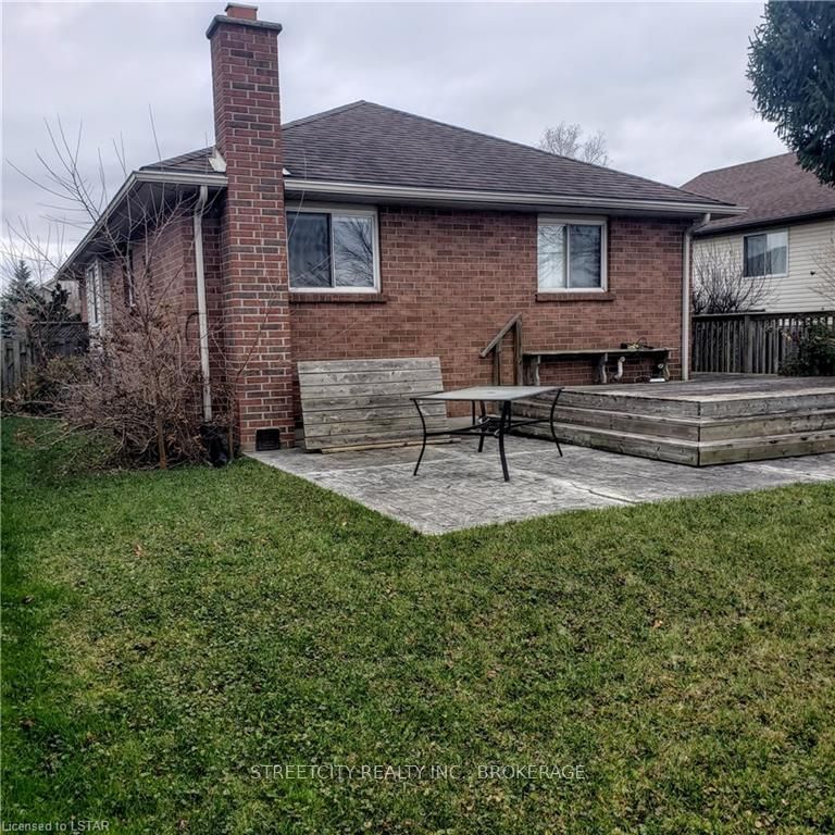 Listing Image 18