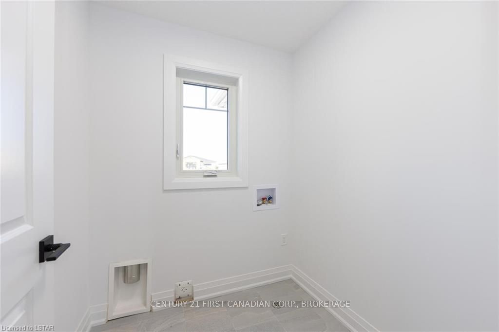 Listing Image 24