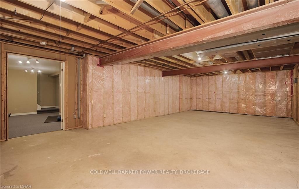 Listing Image 38