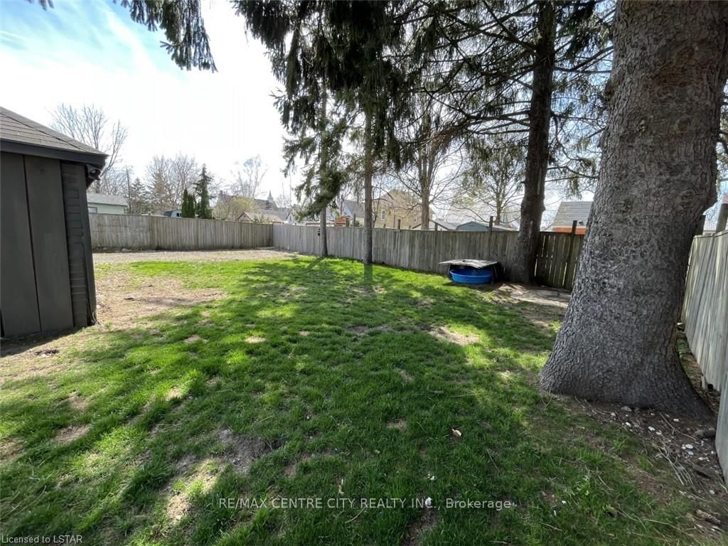 Listing Image 6
