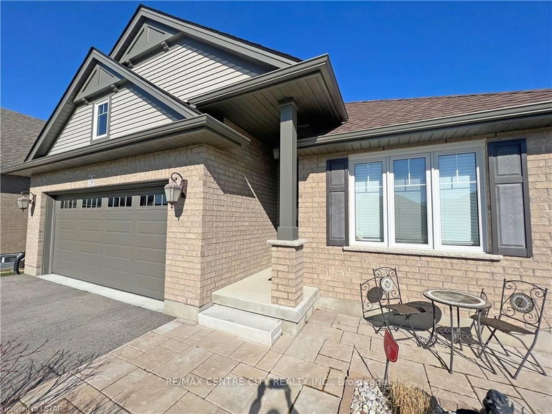 190 Emery St, Central Elgin, N5L 0A6 | Image 2