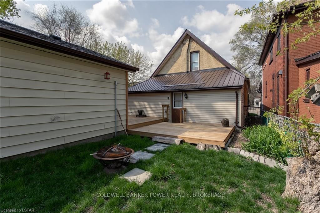 Listing Image 3