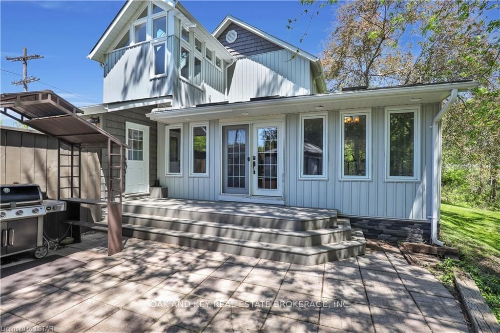 Listing Image 6