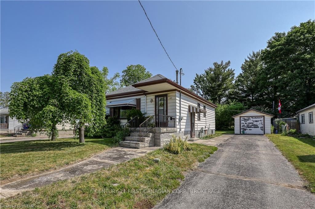 Listing photo 2