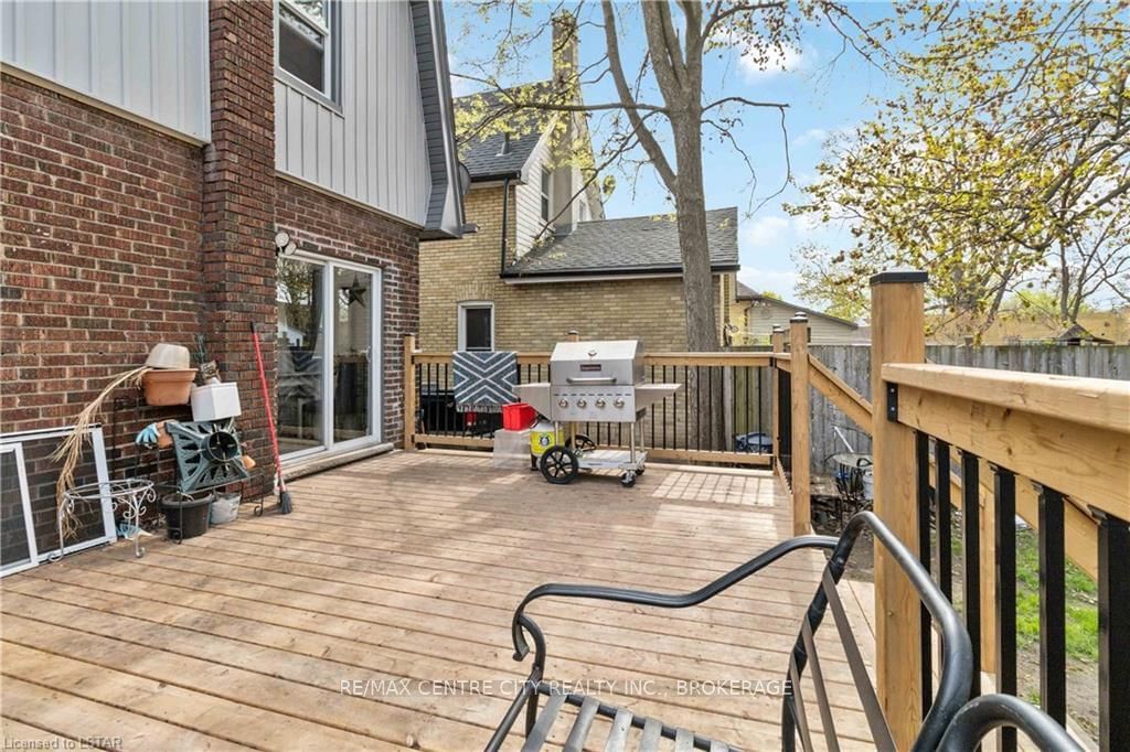 Listing Image 20