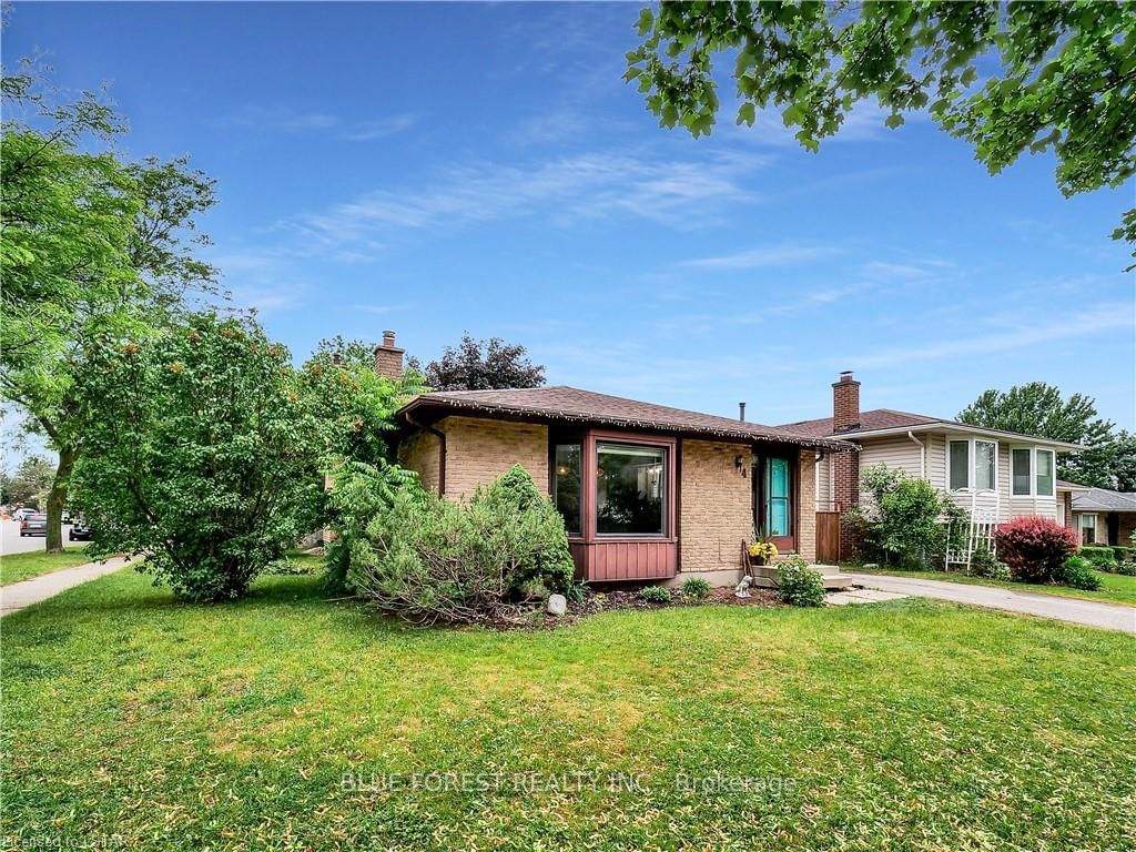 Listing Image 3