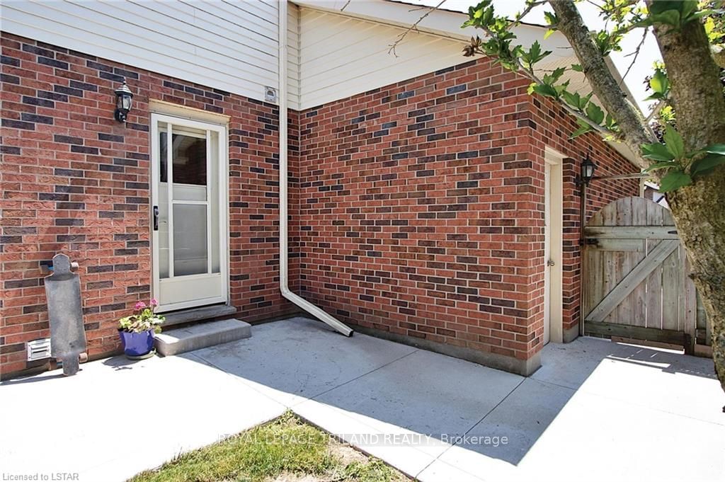 Listing Image 33