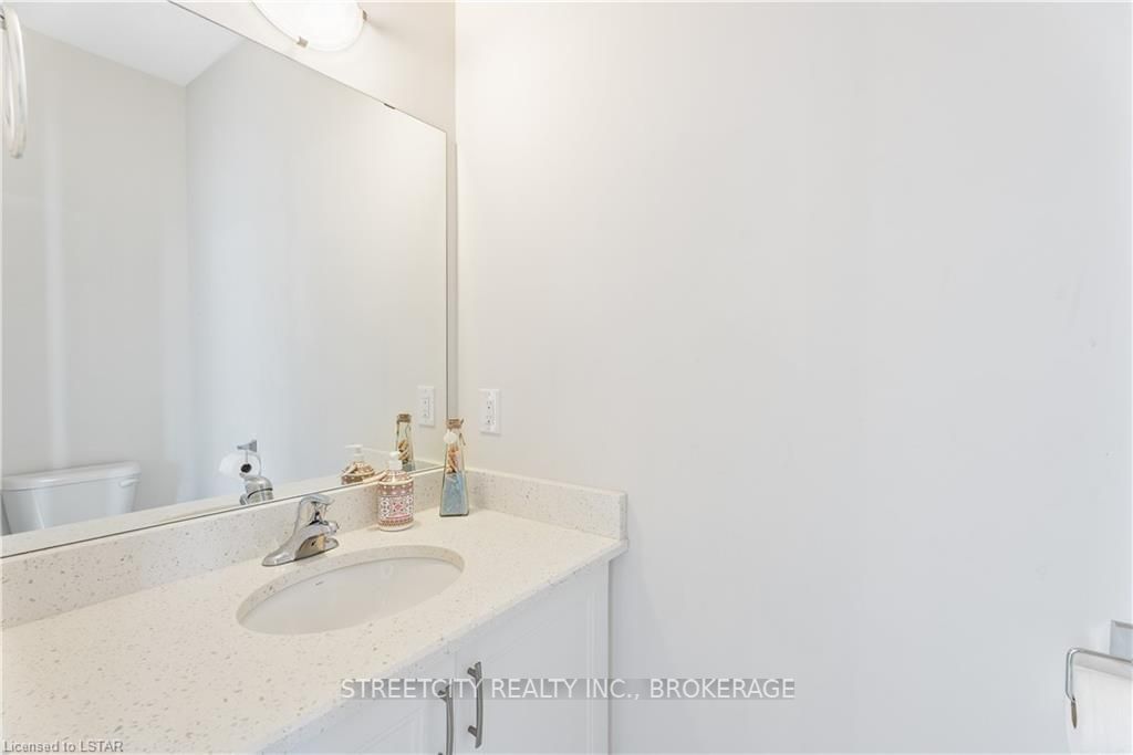 Listing Image 24