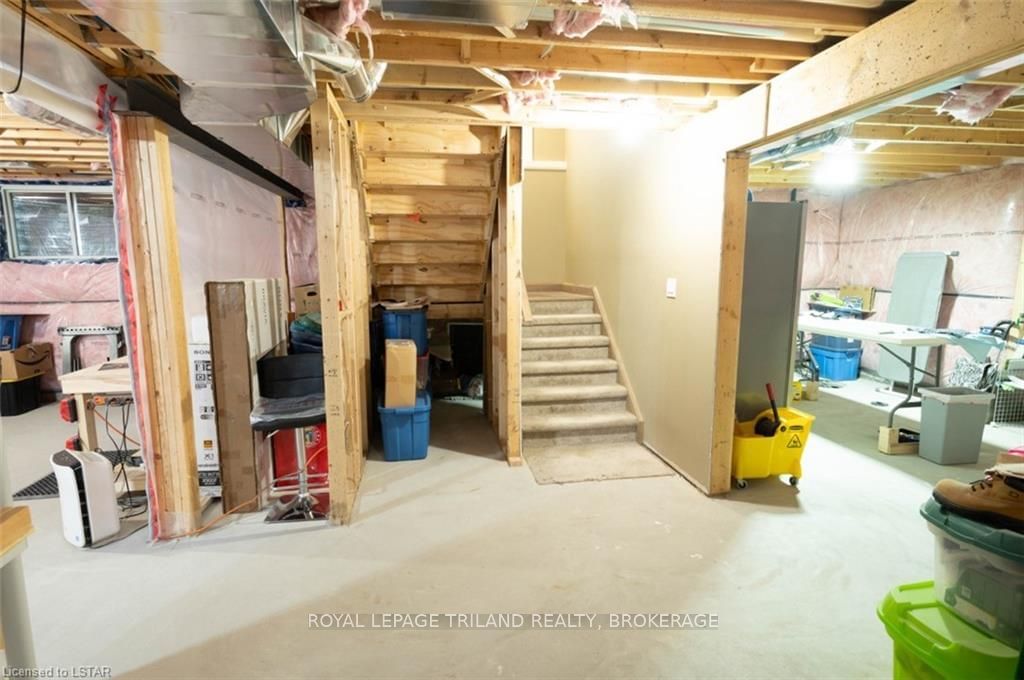 Listing Image 32