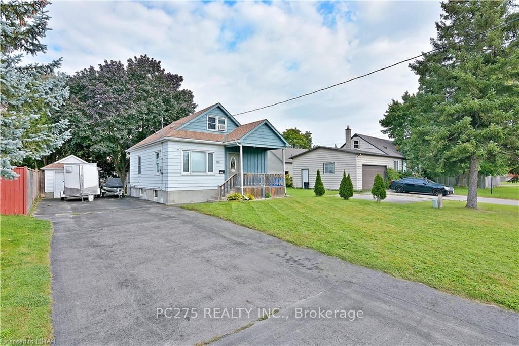Listing photo 2