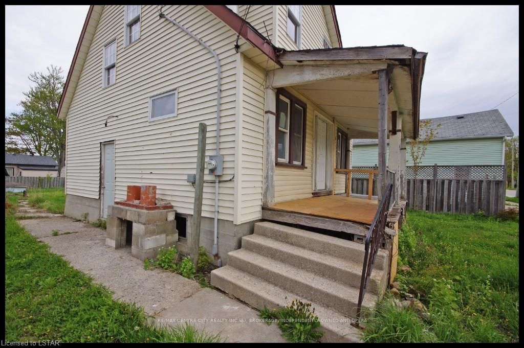 Listing Image 3