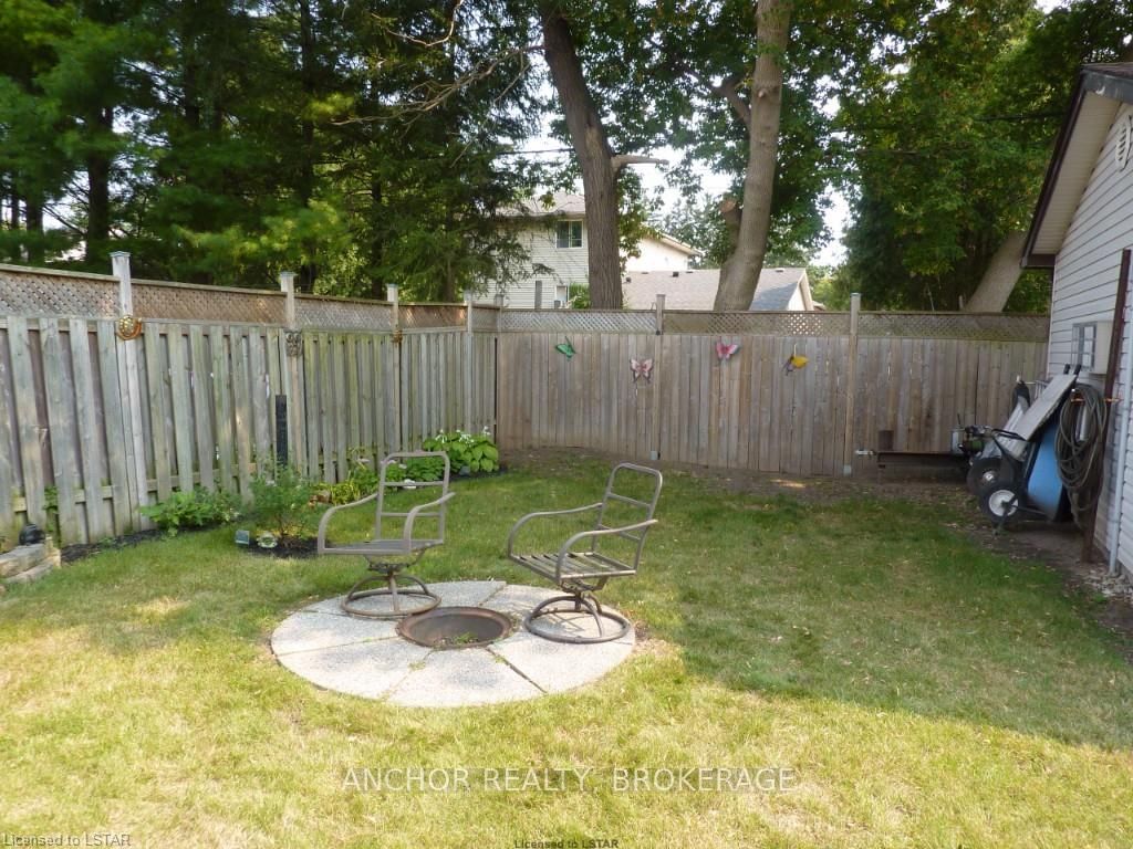 Listing Image 17
