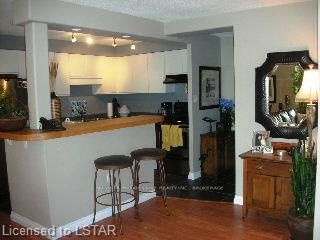 Unit 2303 — 323 Colborne St, London - East K image-0-2