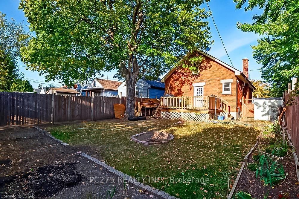 Listing Image 12
