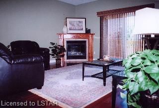 1 - 220 Walnut St, Lucan Biddulph, N0M 2J0 | Image 2