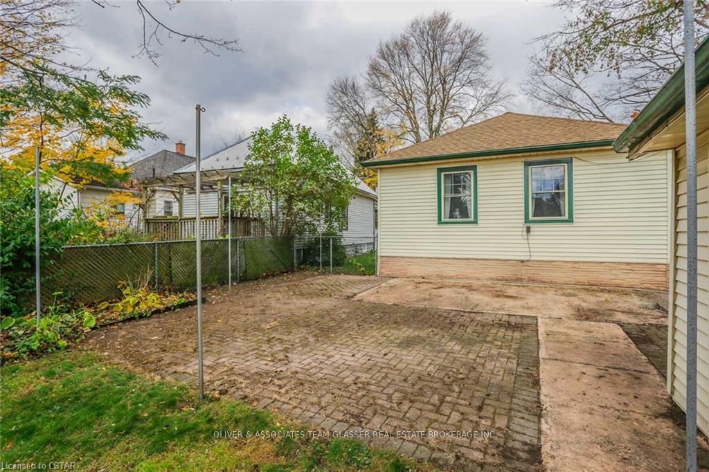 Listing Image 7