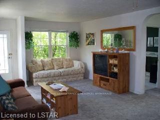 570 Elm St, St. Thomas, N5R 1K7 | Image 3