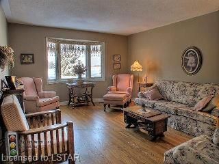 105 Gibson Cres, Lucan Biddulph, N0M 2J0 | Image 3