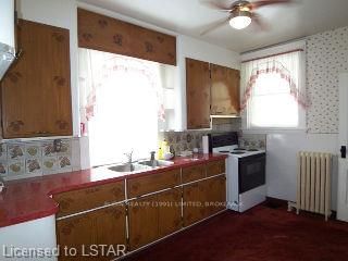 92 Forest Ave, St. Thomas, N5R 2J5 | Image 3