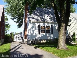 Listing Image 4