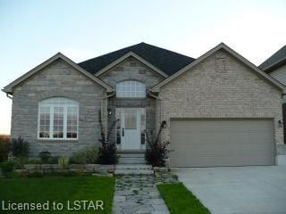 Detached House sold at 19 Hamilton Street, North Middlesex, Ontario, N0M 1A0 - Ailsa Craig - MLS: X7538552