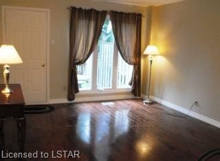 Listing Image 4