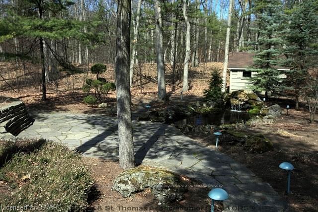 Listing Image 4