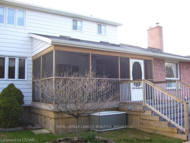 Listing Image 3