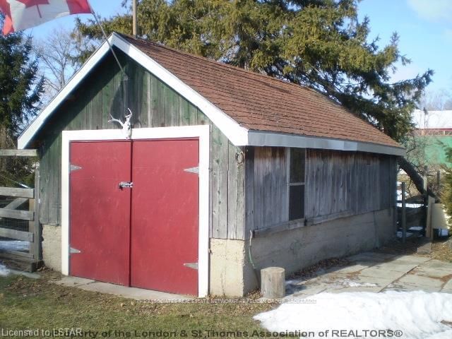Listing Image 5